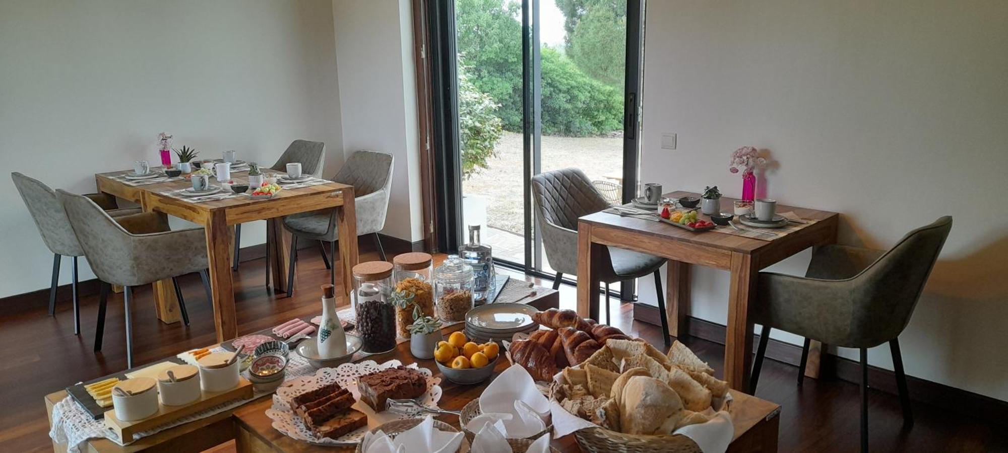 Quinta Alto Da Fraga Farm stay